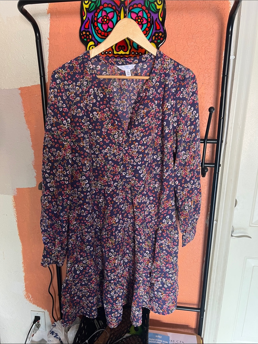 Time and Tru Navy Floral V-Neck Long Sleeve Dress